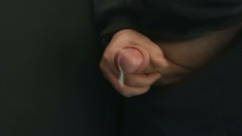 Что-то так захотелось кончить Вот я и подрочил