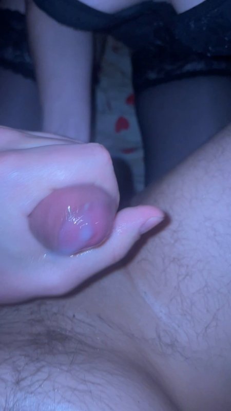 Кончил от ее пальцев