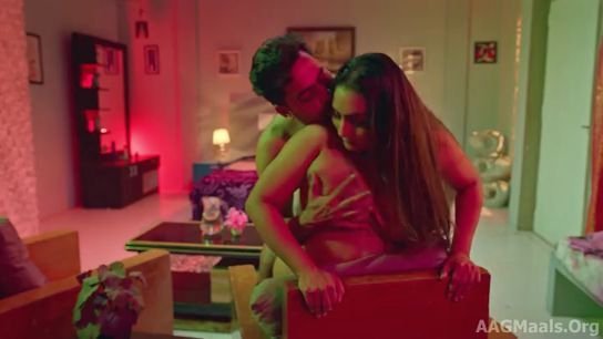 Любовник индийской толстушки любит поцелуи