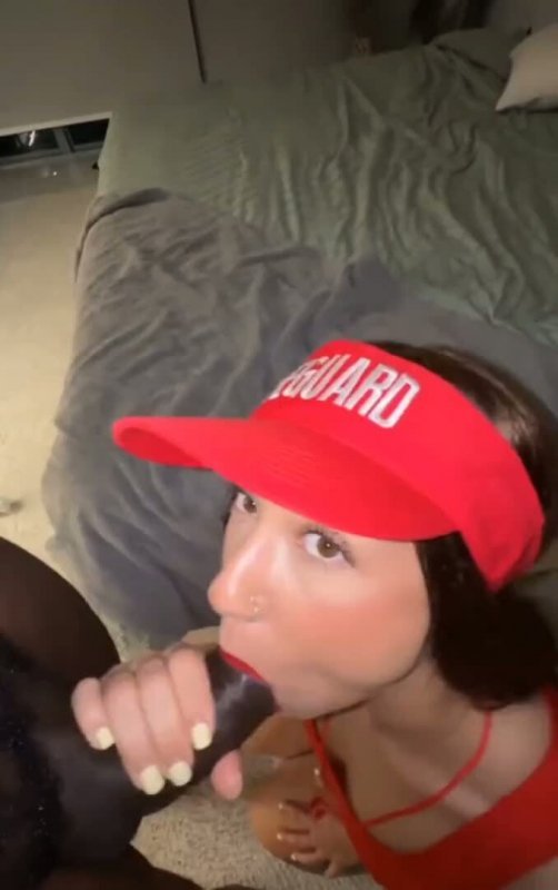 Негр выебал брюнетку