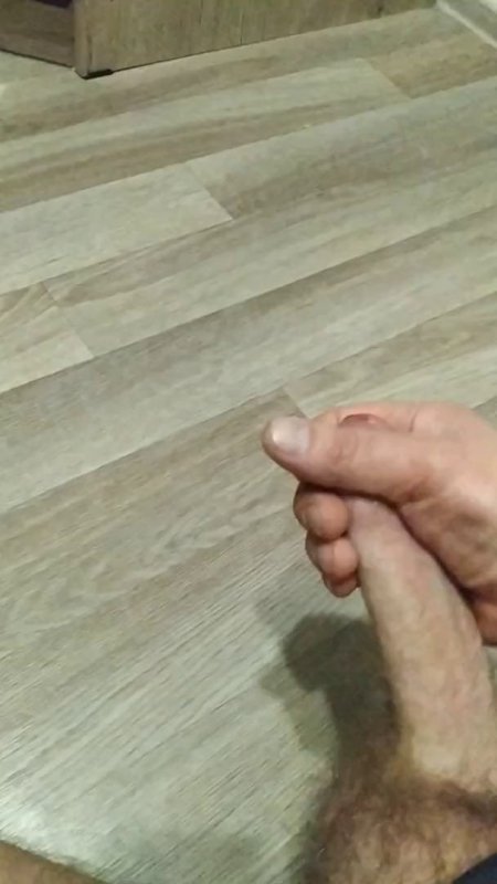 Обильно кончил  кто не успел поймать тот опоздал 