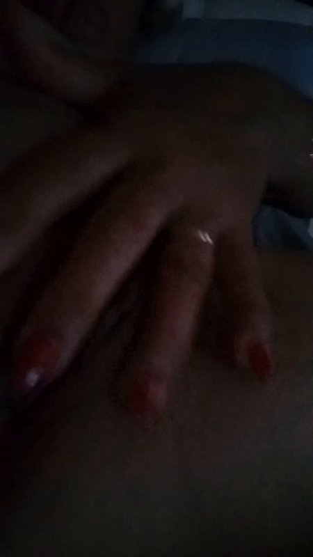 По просьбе любимая дрочит для меня