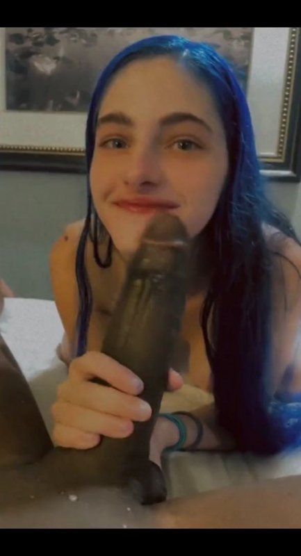 Подборка отсосов от малышки Snowballwhite