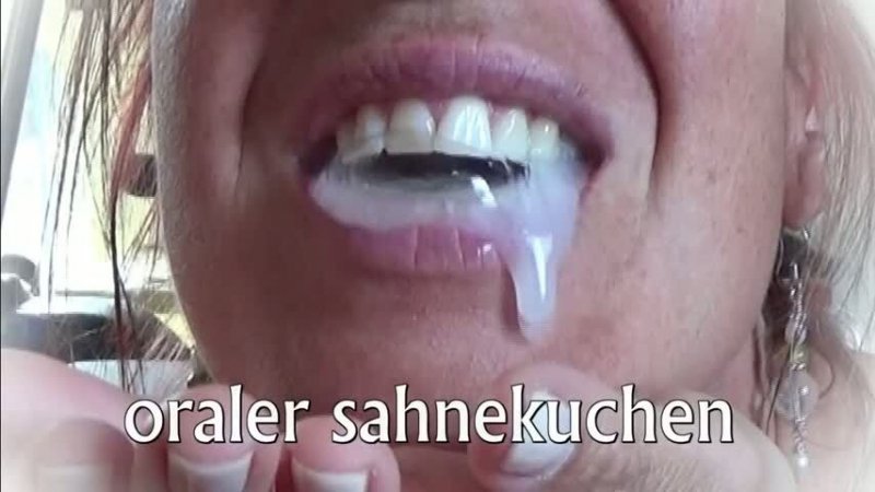 Прожорливая немка проглотила всю сперму