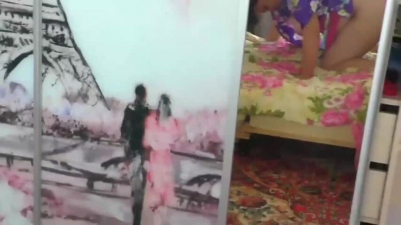 Тайком снимает как жену раком шпилит